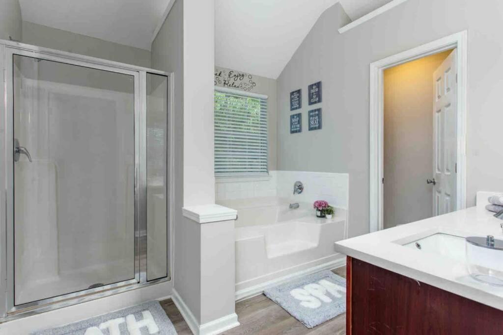 One Chance Luxury Estate - King & Queen Suites! Atlanta Extérieur photo